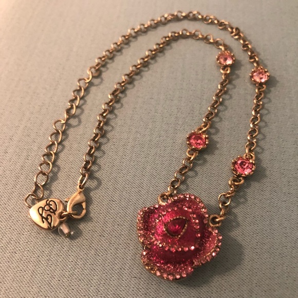 Betsey Johnson Jewelry - ⬇️Betsey Johnson Pink Rose Necklace